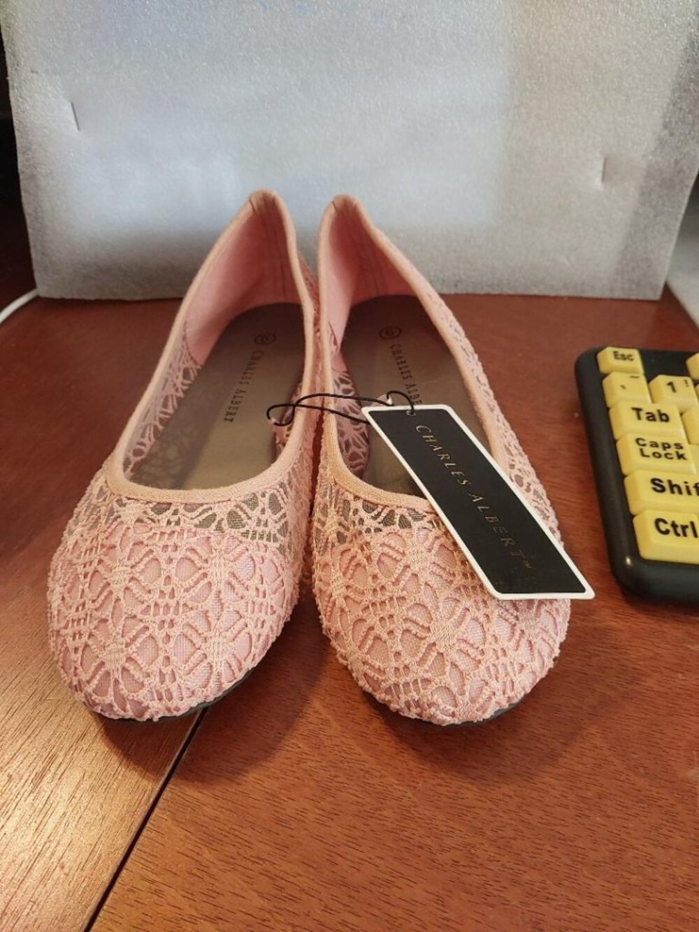 NEW TAG ! Charles Albert Lace Ballet Flats Pink Shade Intricate Floral Crochet 6
